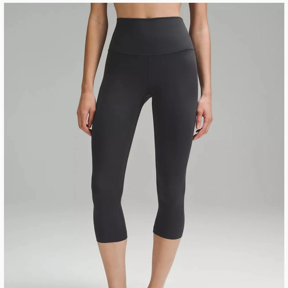 Lululemon Align leggings 21” - Picture 4 of 8